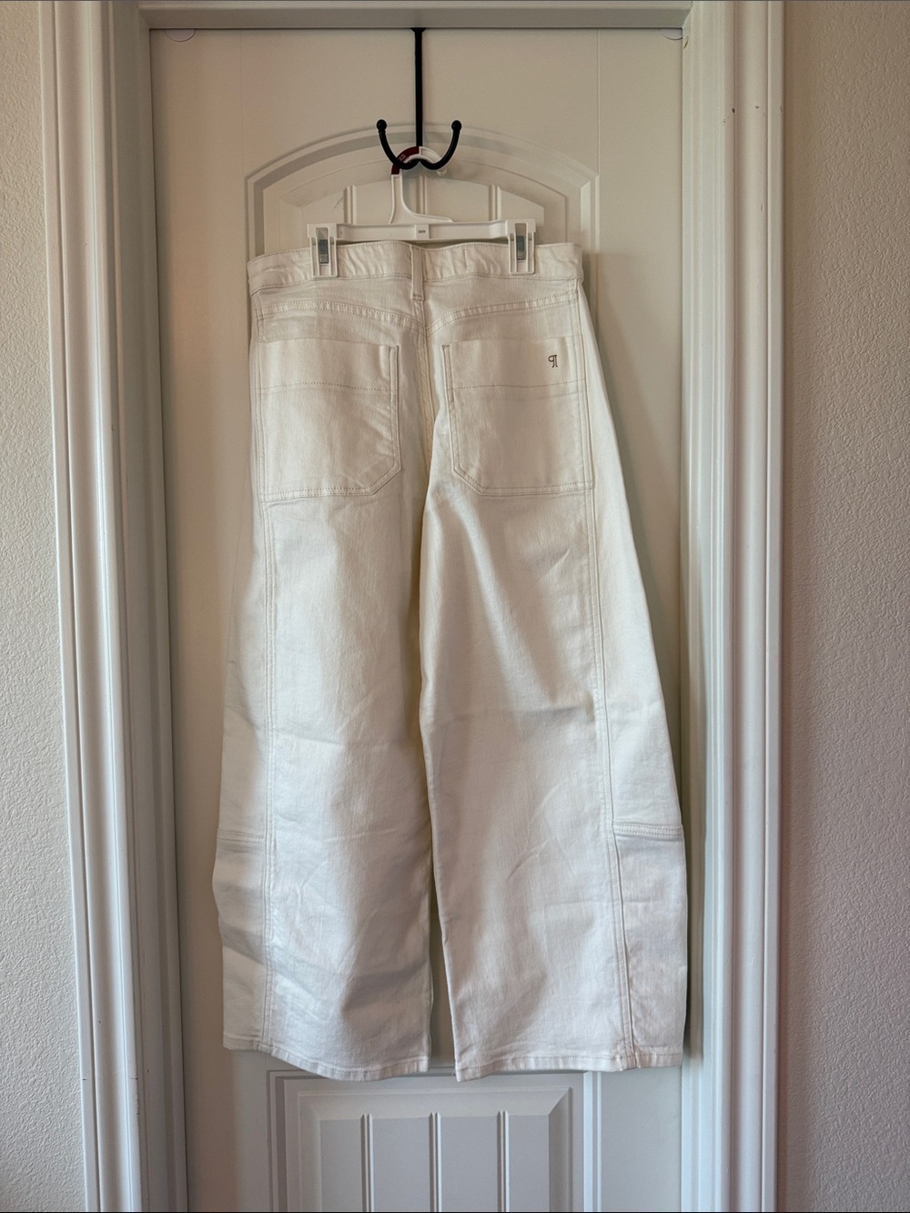 Pilcro Wide Leg Flare Jeans in White - Picture 2 of 3